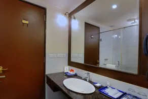 Anuraga Palace - Bathroom