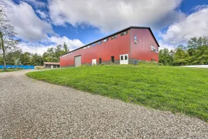 Pet-Friendly Cassoplis Cabin, Close to Parks! - Interior