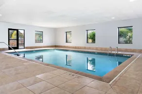 Hampton Inn & Suites Brookings - Pool