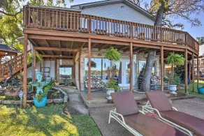 Dock & Fire Pit: Waterfront Cedar Creek Lake Home - Interior