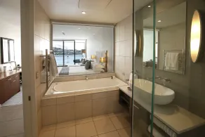The Rees Hotel & Luxury Apartments - Salle de bain