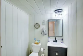 Private Hot Tub: Riverfront Escape in Shawano - Interiør