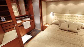Italy Luxury Yacht Charter - Badrum