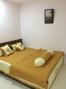 B Stay Hotel - Room