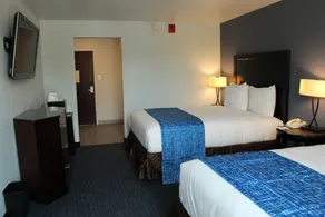 Travelodge by Wyndham Water's Edge Hotel - Racine - Chambre