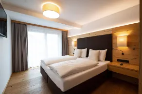 Lakeside Luxury Apartments - Room