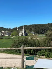 Hôtel Restaurant Le Regimbal - Utendørsservering