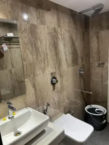 MIG SUITES - Bathroom