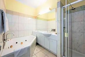 Eltham Gateway Hotel & Conference Centre - Salle de bain
