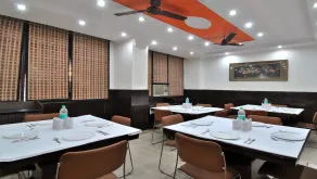 Hotel O Paharganj Near Railway Station Formerly Chand Palace - Restaurant