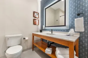 Country Inn & Suites by Radisson, Amarillo Central - Bathroom