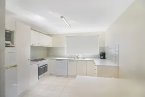 Unit 3 at 4 Pelican Street, Peregian Beach, Noosa Shire - Privat køkken