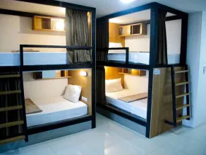 HOMEY-Sleepy Don Mueang Airport Hostel - Chambre