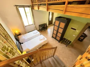 Spoleto Tranquilita sleeps 20 with Wifi Pool Yoga Studio Gardens and Views - Rum
