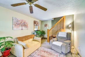 3 Mi to Seneca Lake: Couple's Apt w/ River Access - Interiör