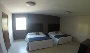 Hoteles Haus Express - Rum