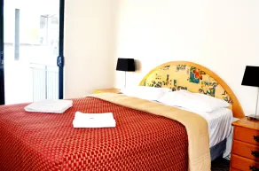 Spring Hill Mews Apartments - Chambre