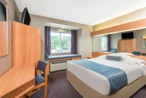 Microtel Inn & Suites by Wyndham Hazelton/Bruceton Mills - Chambre