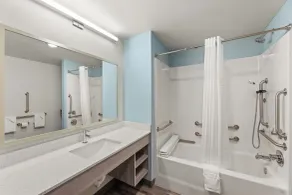 WoodSpring Suites Jackson Pearl I-20 - Salle de bain
