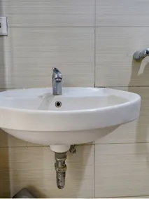 OYO Life 93097 Apartemen Gateway Pasteur By Kaisar Room - Badezimmer