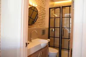Honest Sevilla Hotel - Bathroom