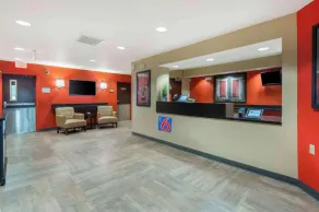 Motel 6 Seattle Kent Washington - Reception