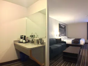 Super 8 by Wyndham Fort Frances - Room