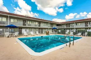 Studio 6-Monroe, LA - Hwy 165 - Piscine