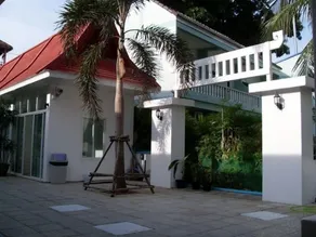 Clear House Phuket - Entrée intérieure