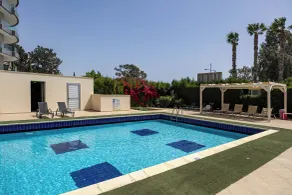 Marathon Beach Apartment - Sea View, Shared Pool - Pool