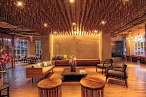 Mooz Hotel Surabaya - Rezeption