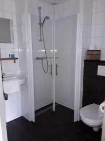 Guesthouse Lazey - Casa de banho