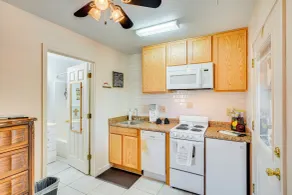 Walkable Studio w/ Patio in Tucson! - Interior