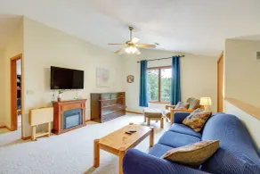 Richville Vacation Rental w/ Fire Pit: Near Trails - Innenbereich