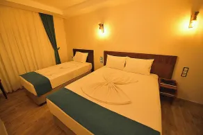MİDYAT LADİNOS OTEL - Chambre