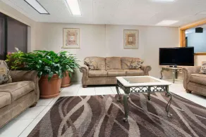 Days Inn by Wyndham St Cloud - Hall