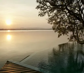 EKHO Lake House - From Colonial Bungalow to Royal Retreat - Piscine