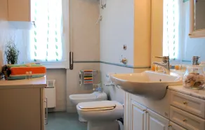Bnbook - Sesto Calende Train Station - Salle de bain