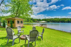Lake Chatuge Home: Boat Dock, Hot Tub & Perks! - Interiør