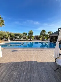 Just V hotel & Spa  - Piscina