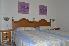 Calpe apartamento con vistas al mar impresionantes a 5 min de la playa aire wifi parking comunitario - Værelse