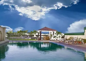 Savoy Suites Noida - Pool
