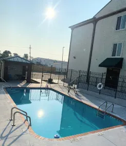 Days Inn by Wyndham LaPlace- New Orleans - Pool