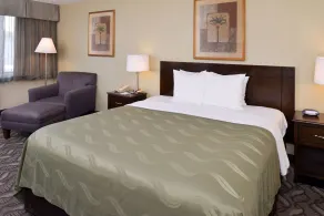Quality Inn & Suites Montebello - Los Angeles - Chambre