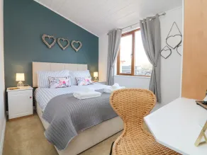 Serenity Sunset - Room