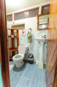 Poor Man's Paradise Lodge - Badrum