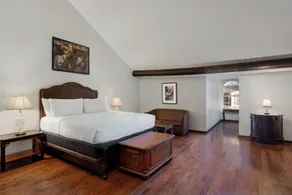 Chateau Hotel - Zimmer