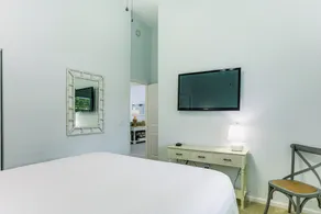 Coastal Villa w/ Private Yard + Heated Pool! - Værelse