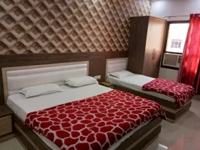 Puri Guest House - Chambre