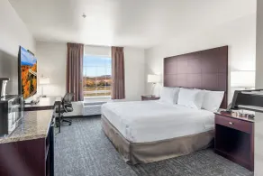 Cobblestone Hotel & Suites Denmark - Green Bay - Værelse